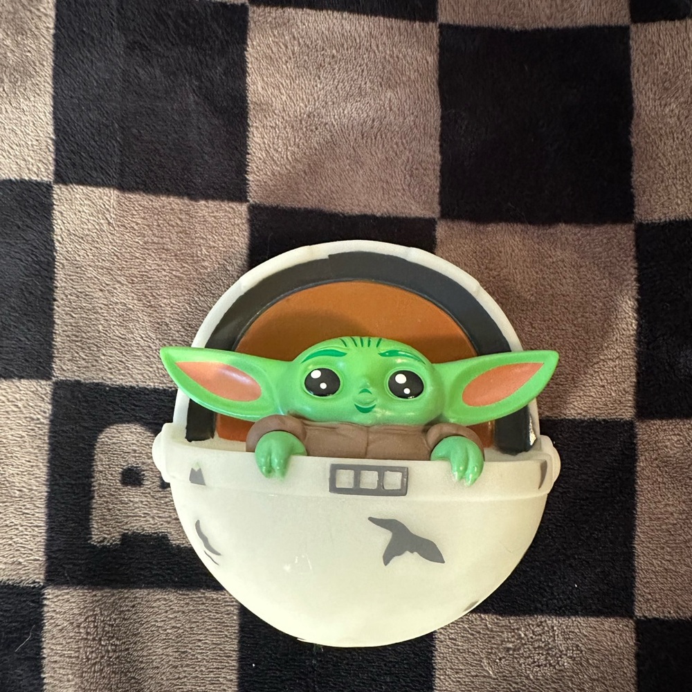 The mandalorian grogu baby yoda small night light / decor